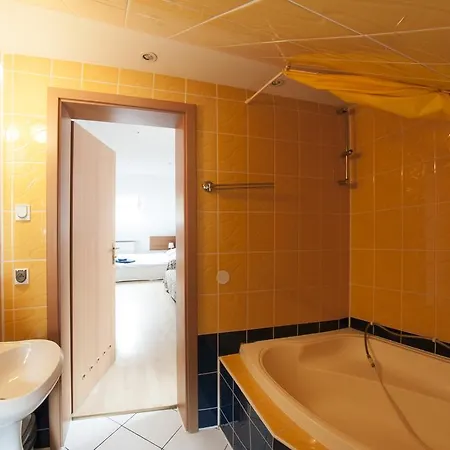 Krystyna Quarto em Acomodações Particulares Krynica Zdroj