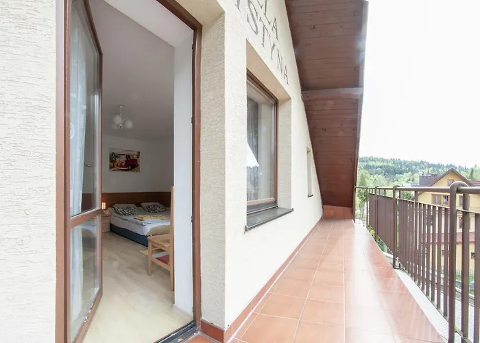 Krystyna Проживание в семье